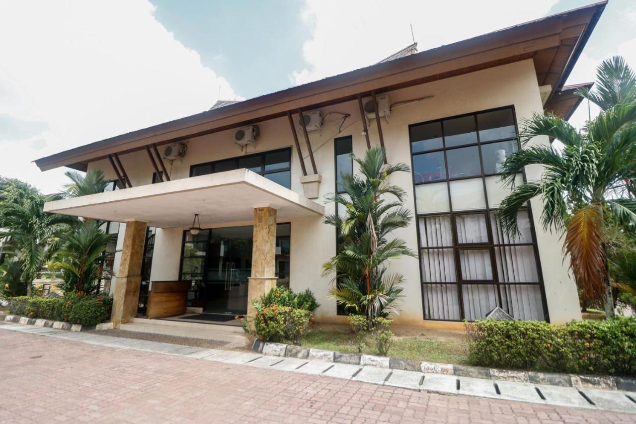 Reddoorz Premium @ Bukit Damai Indah Hotell Balikpapan  Eksteriør bilde