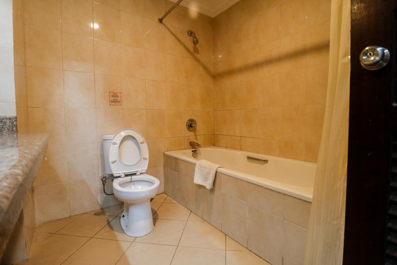 Reddoorz Premium @ Bukit Damai Indah Hotell Balikpapan  Eksteriør bilde